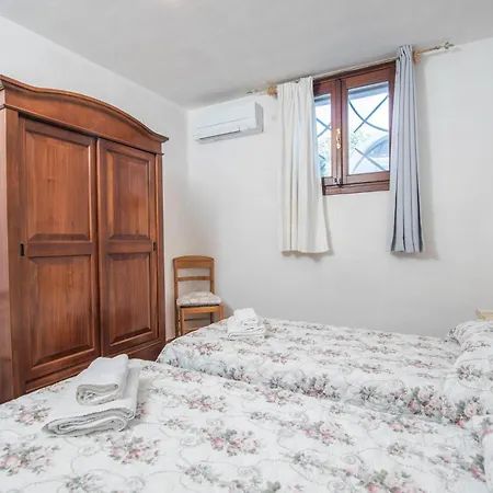 La Sciumara With Access - Happy *